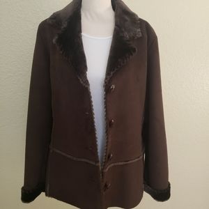 Jones of New York brown super soft jacket with dark brown fur collar. EUC